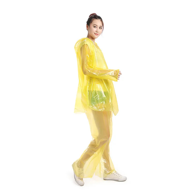 High Disposable PE Raincoat Suit Transparent Plastic Poncho Windproof Waterproof Features XXL XL XXXL 4XL Tours Girls EVA One