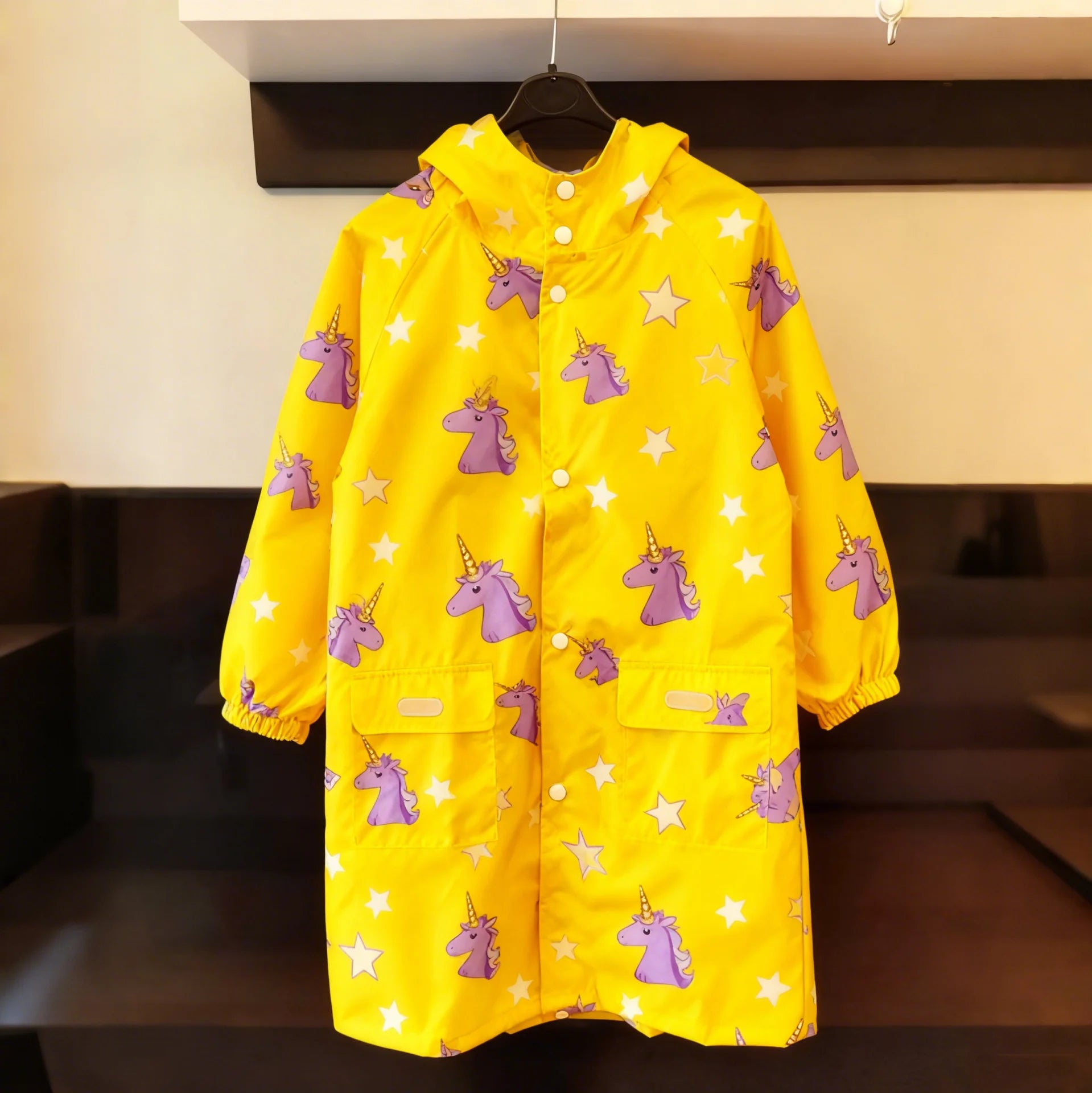 Lightweight Unisex Waterproof Children Raincoat Cartoon Style Rain Poncho Breathable Reusable Rain Gear for Outdoor Activities