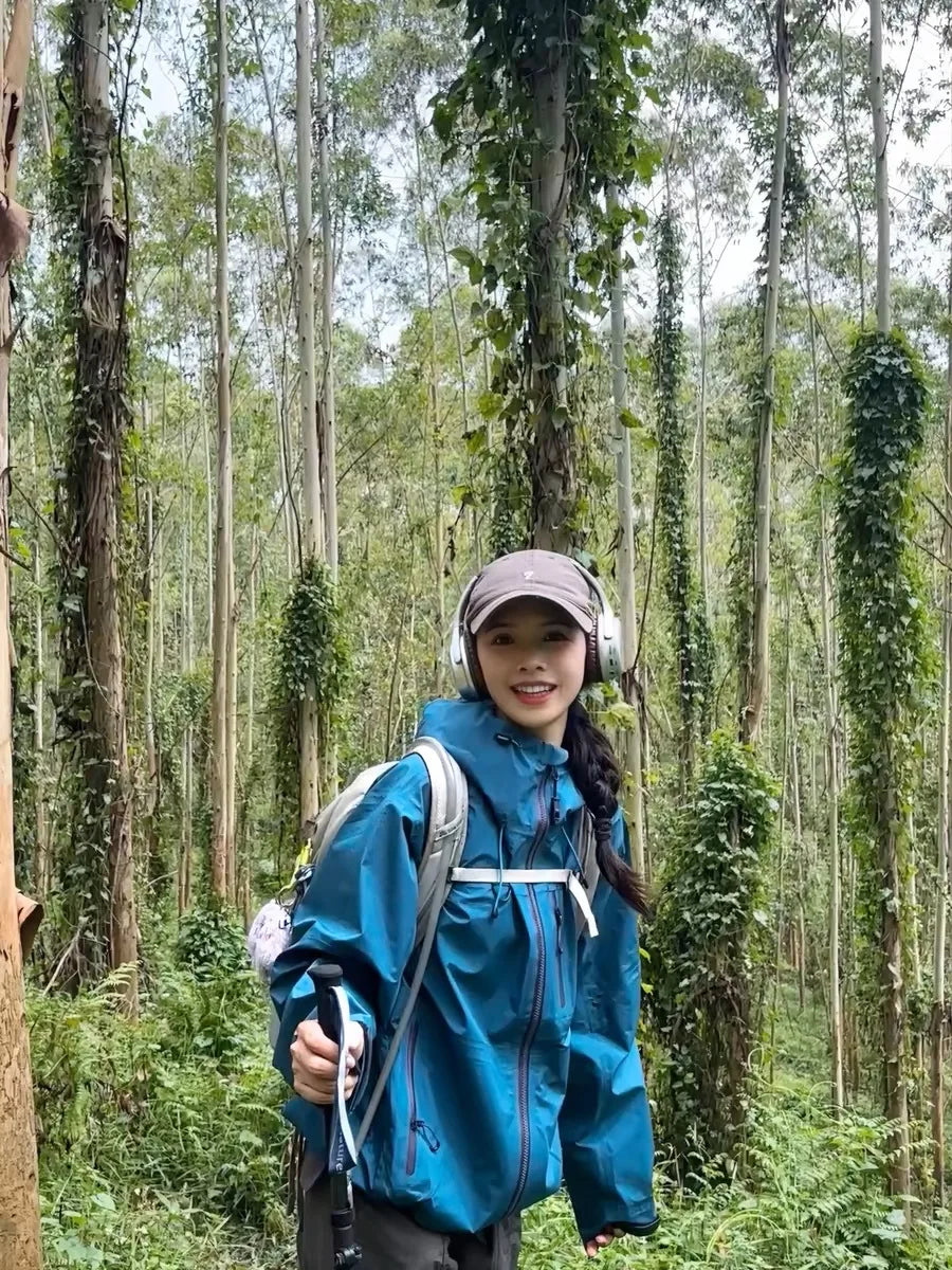 Custom Men's Lightweight Breathable Waterproof Windproof Soft Shell Thinsulate Filled Outdoor Jacket Solid Casual Style Zipper