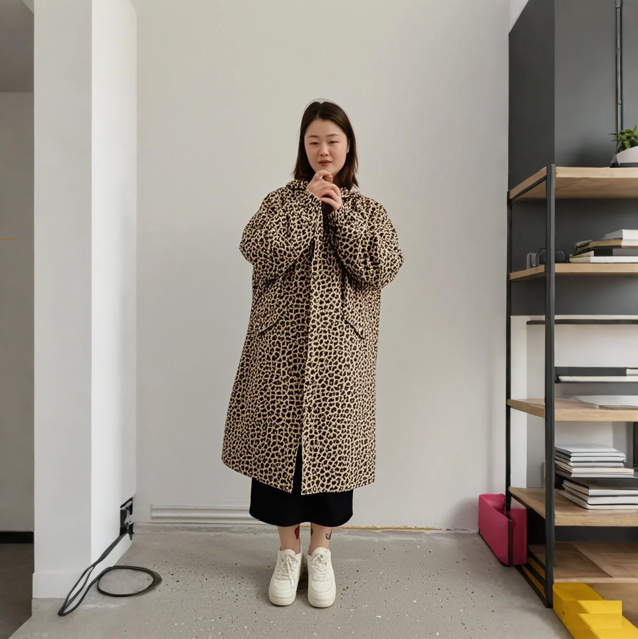 Universal Polyester Fashion Foldable Lightweight Waterproof Windproof Rain Jacket Coat for Daily Wear Travel Outdoor Activities