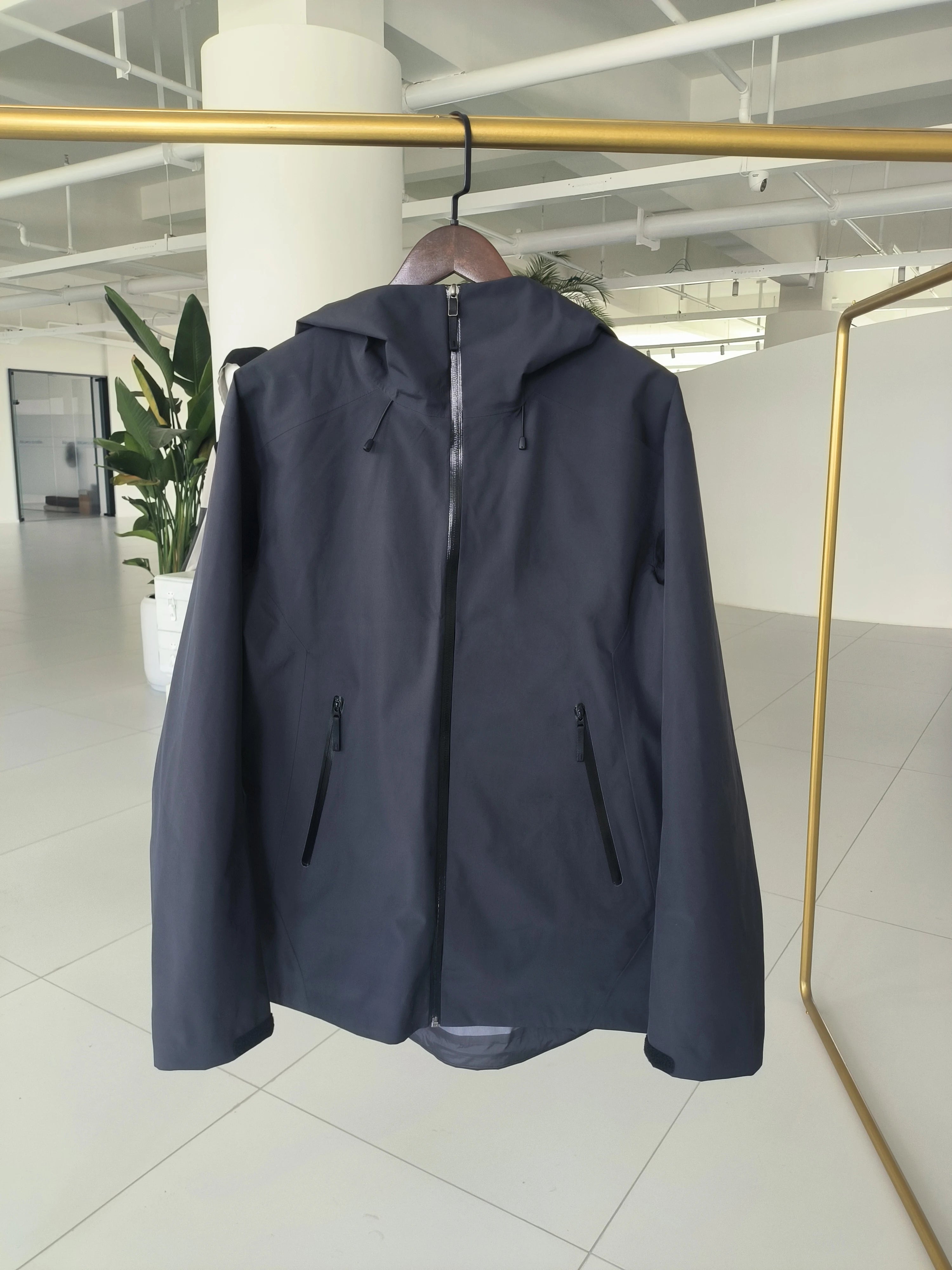 Unisex Lightweight Waterproof Raincoat for Hiking and Travel-Polyester Material for Adults