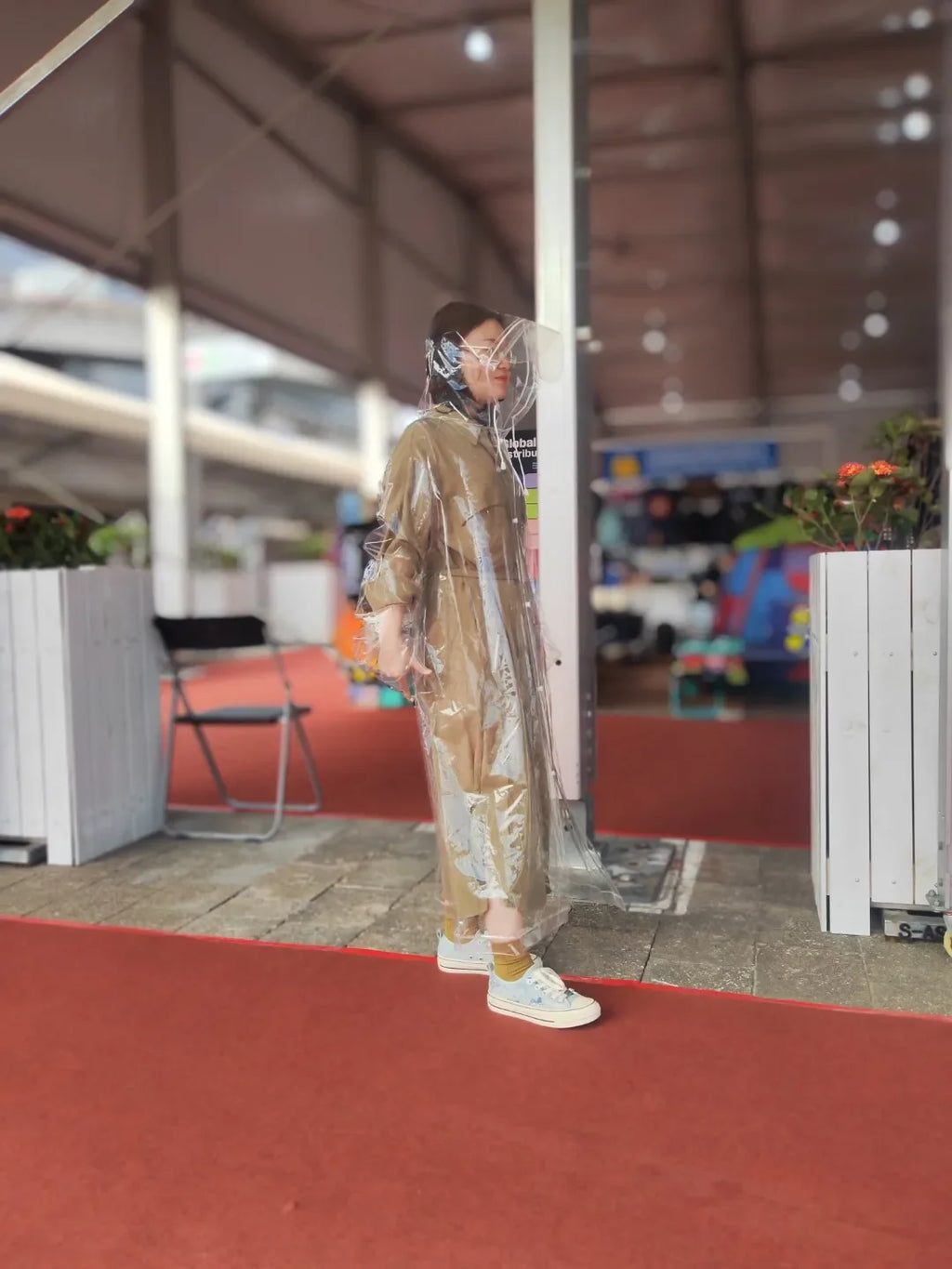 Wholesale Lightweight Transparent Long Waterproof Custom EVA clear extra Large Hood Raincoat Fashion Dance Style Windproof