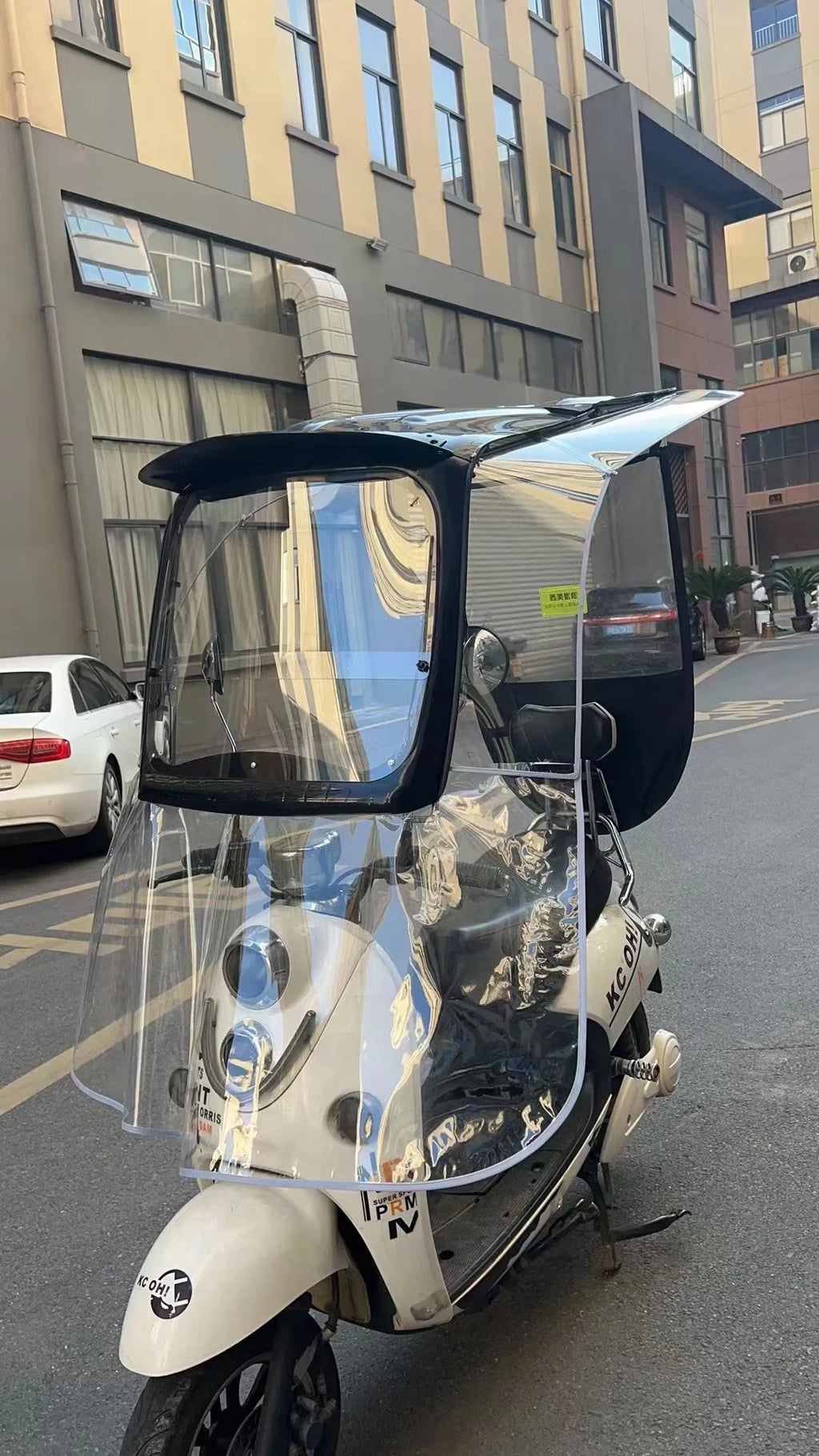 190T Manual Control Sun Shade Umbrella Dust-Proof Rain Cover for Motorcycles Electric Vehicles UV Rain Protection for Scooters