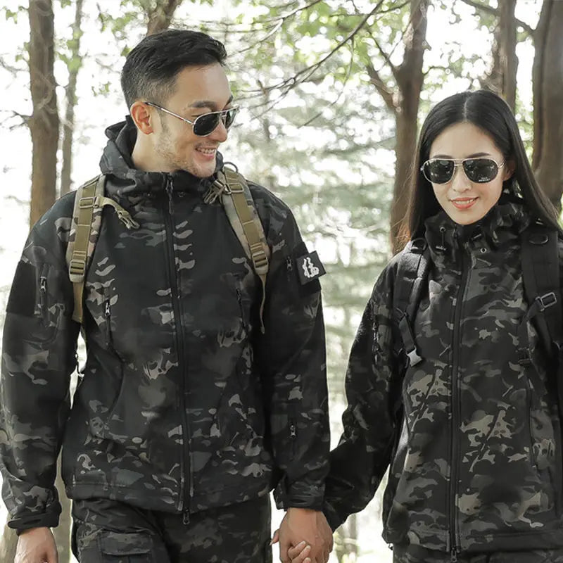 Autumn Winter Soft Shell Outdoor Clothes Men's Casual Stand Collar Jacket Windproof Waterproof Reversible Hooded Zipper Front