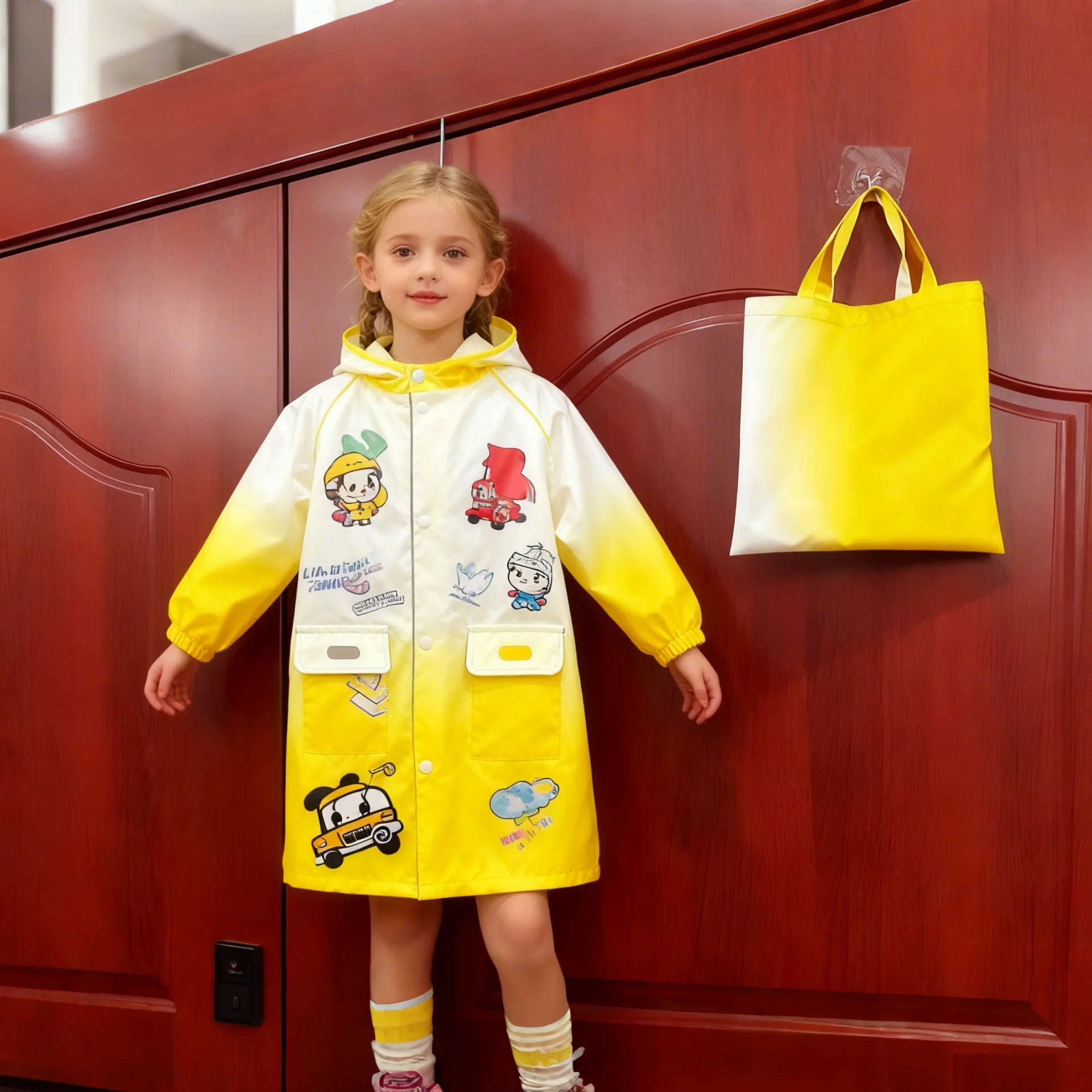 2025 Trend Lightweight Breathable Durable Cartoon Design Waterproof Windproof Raincoat Poncho for Kids Boys Girls Middle Age