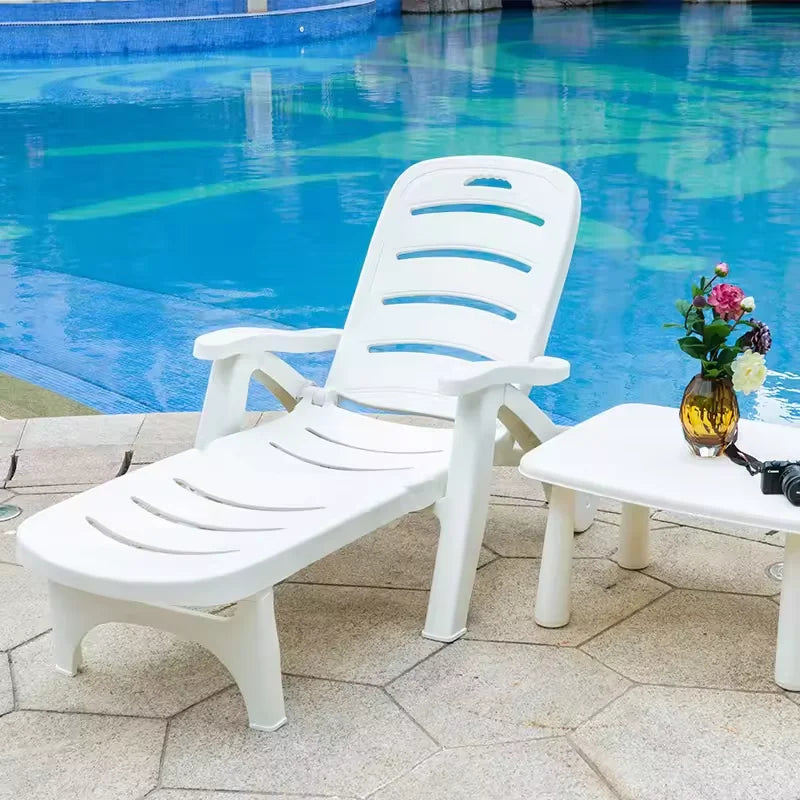 Outdoor Seaside Beach Lounger Sun Beds Beach Chairs Portable White Color Plastic Folded Leisure Lying Bed