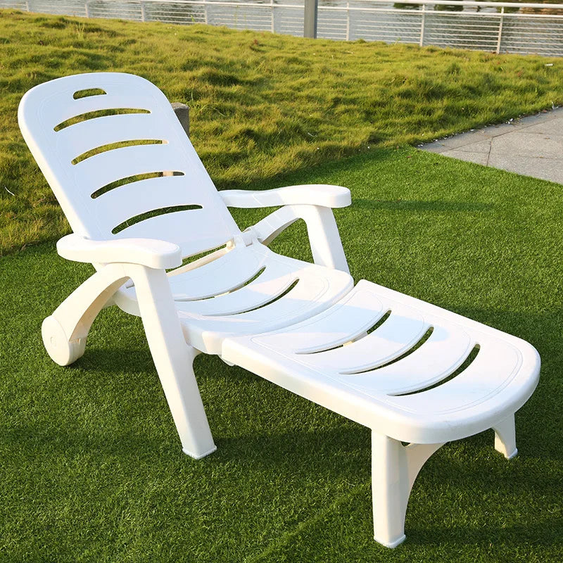 Outdoor Seaside Beach Lounger Sun Beds Beach Chairs Portable White Color Plastic Folded Leisure Lying Bed