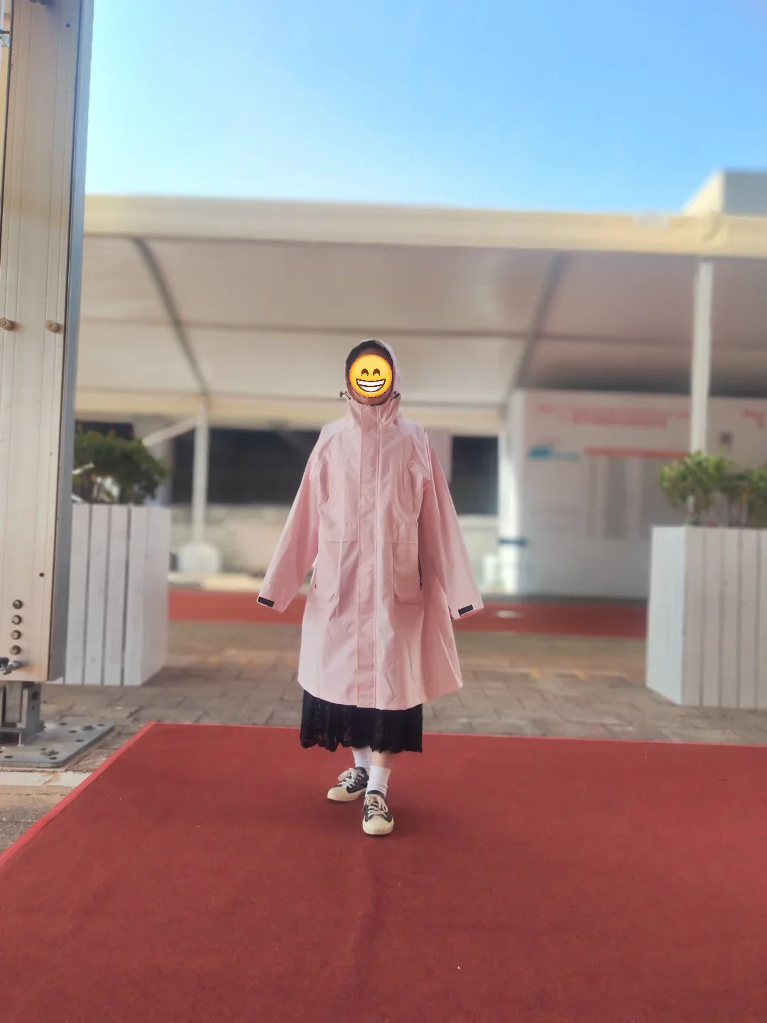 South Korea Fashion Trench Coat Custom Long Pink Waterproof Rain Poncho Breathable Lightweight Design High Windbreak Travel