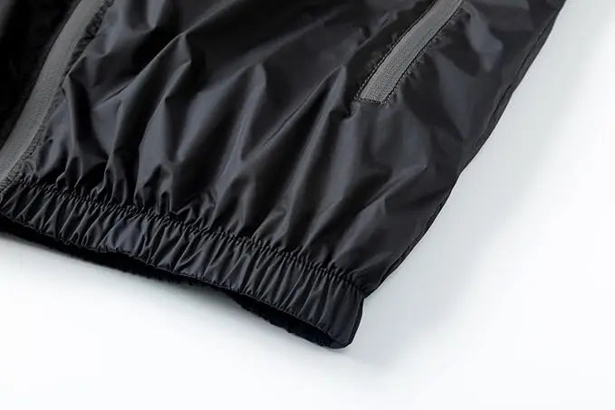 Stylish Outdoor Windbreaker Jacket with Hood Lightweight Pocketed Raincoat for Spring and Autumn